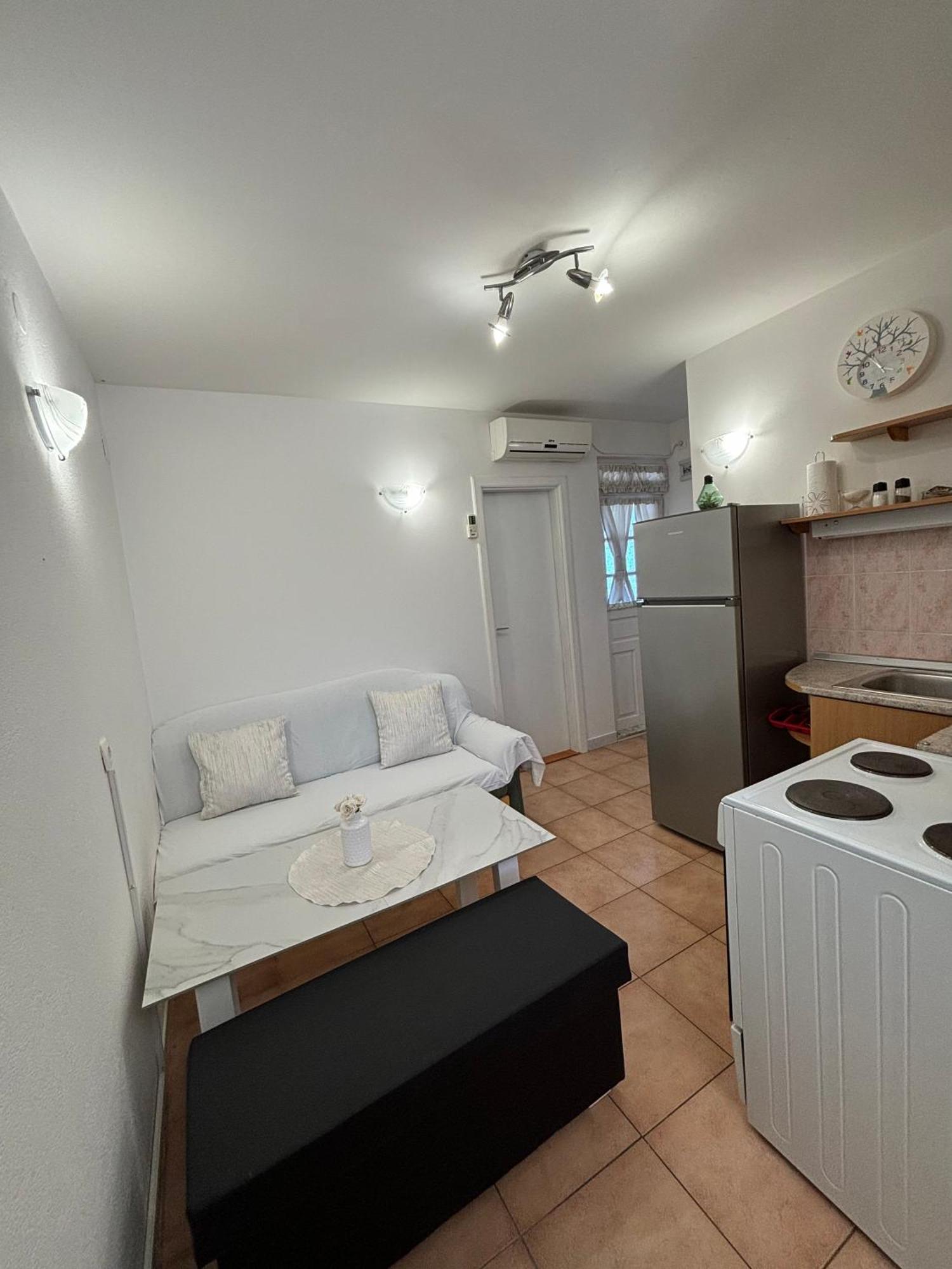 Apartments Medic Drače Exteriér fotografie