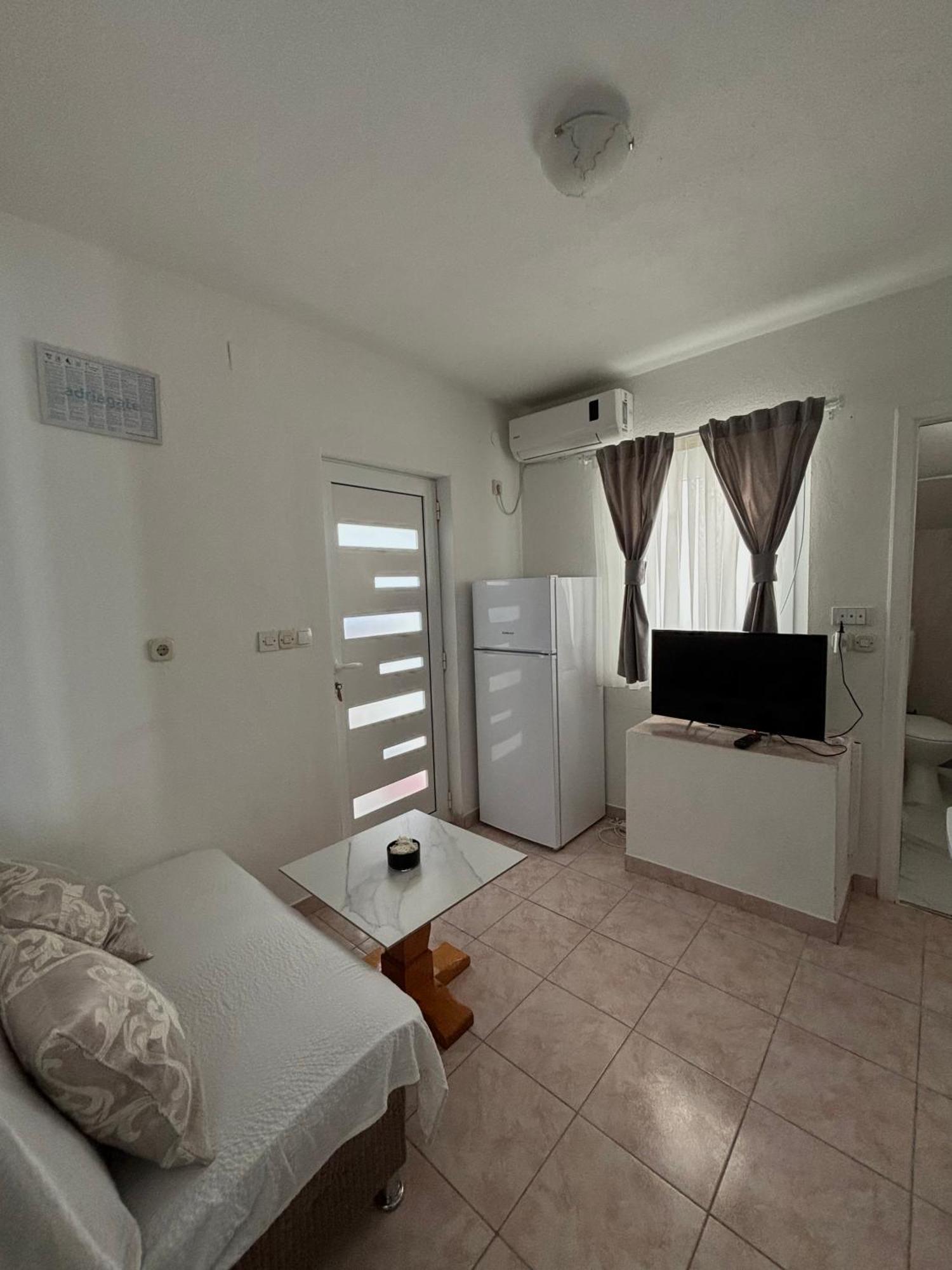 Apartments Medic Drače Exteriér fotografie